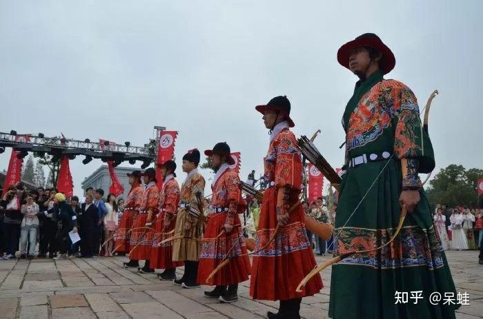 为什么现在很多人都把飞鱼服和锦衣卫联系在了一起? - 知乎