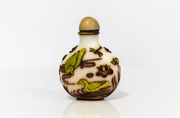 大清年间的时髦玩物，集多种艺术于一身的珍品——鼻烟壶- 知乎
