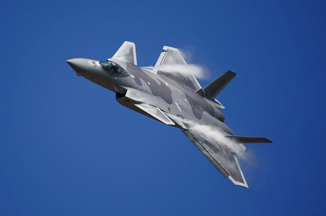 歼16、歼20、歼30和F22等飞机的参数对比 - 知乎