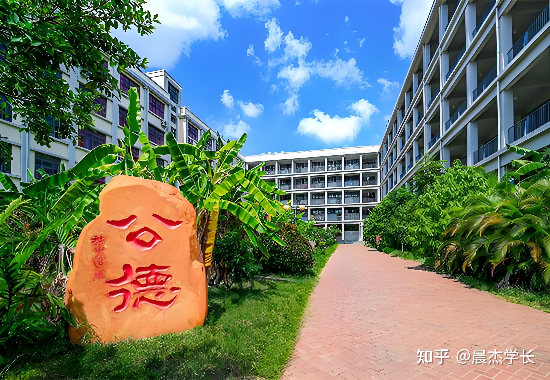 北海艺术设计学院怎么样啊?