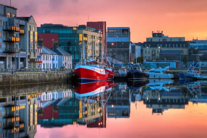 爱尔兰高威 (Galway)入选为2020世界最佳旅行目的地,约起~ - 知乎