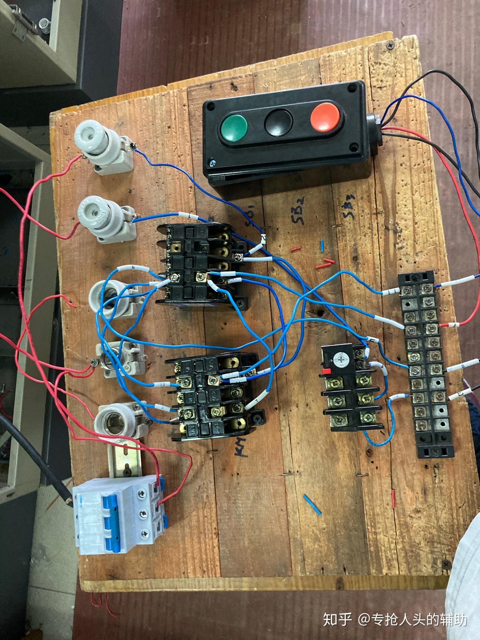 考低壓電工上崗證實操內容流程怎麼樣的