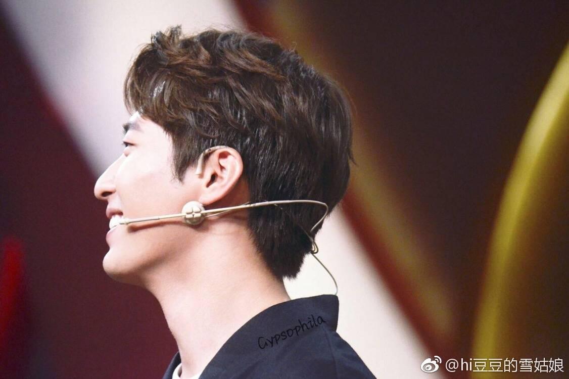 窦骁的美图或搞怪图有哪些?-窦骁帅照