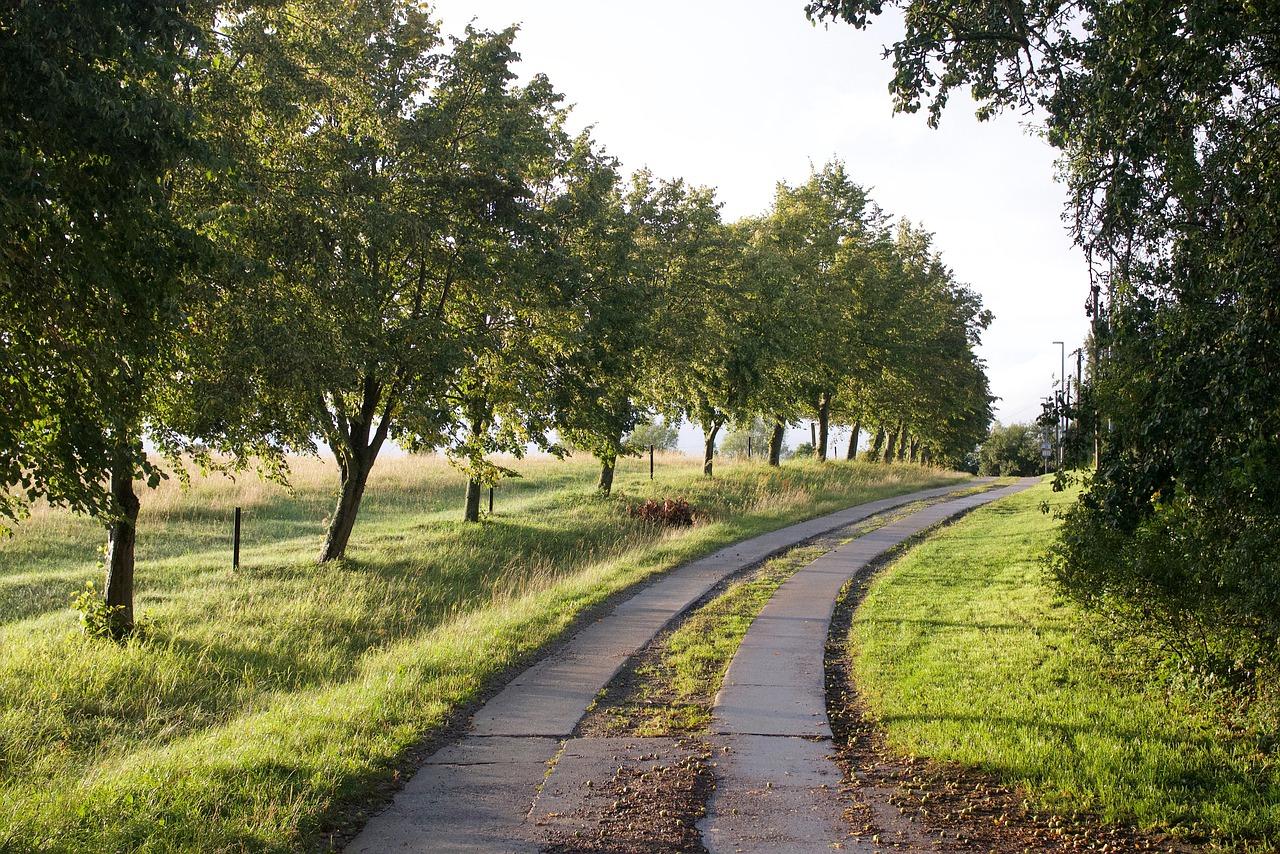 3. 周边配套完善