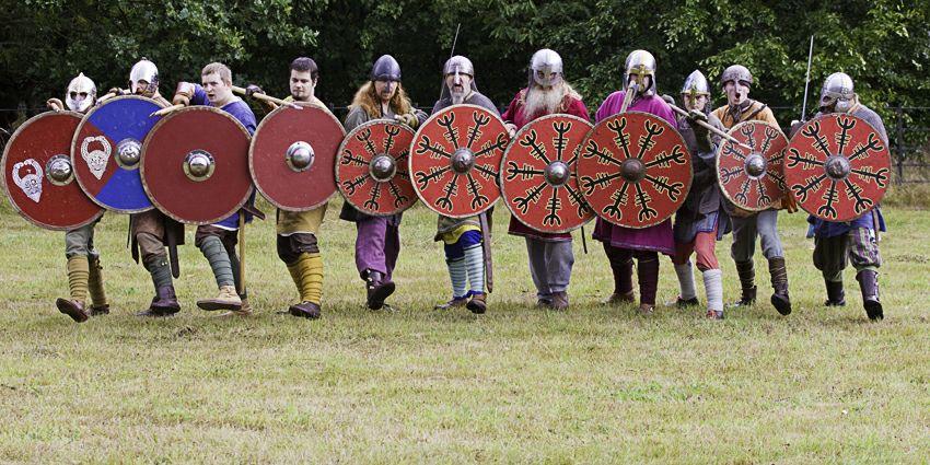 维京人的盾为什么不是半圆形