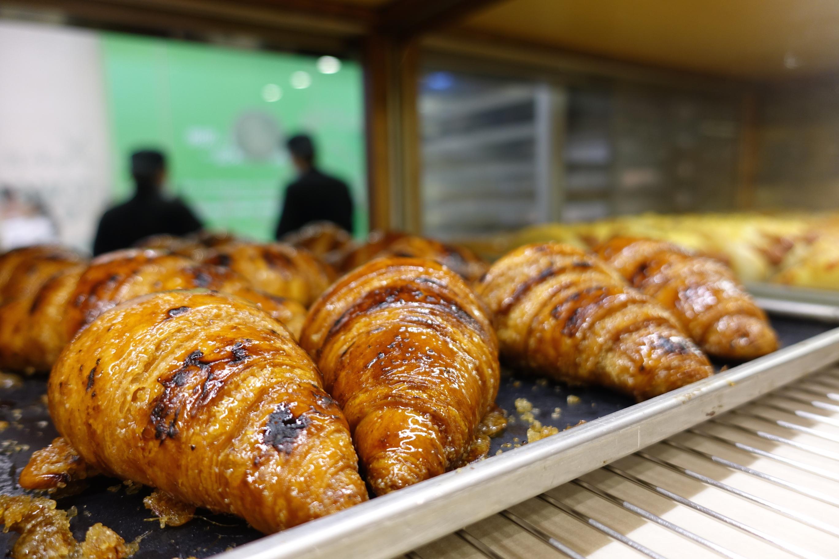 东京最炙手可热的面包店！配方改良后用风炉烤面包365日天天热卖_日本