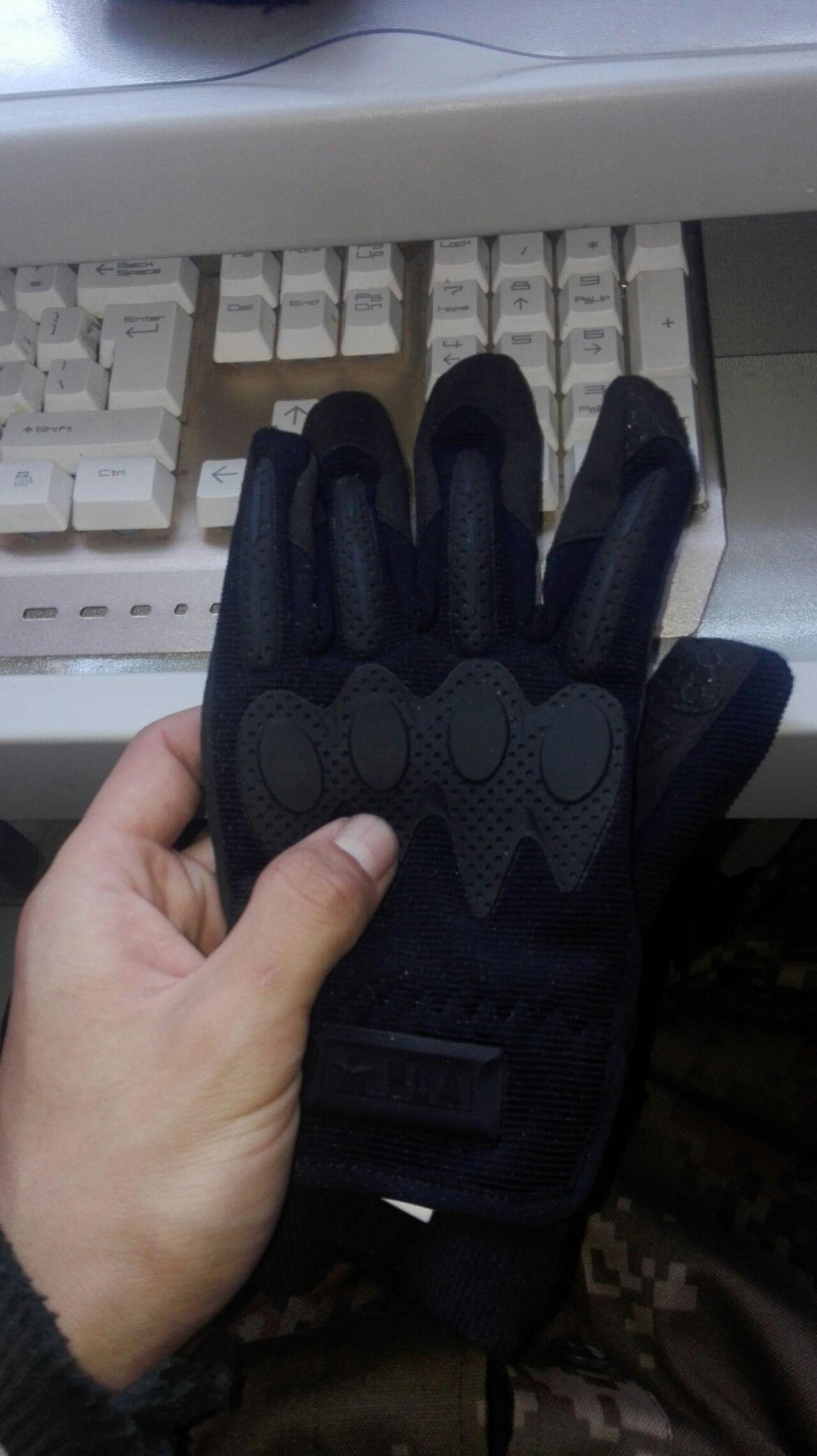 为什么很少见解放军佩戴战术手套训练和作战