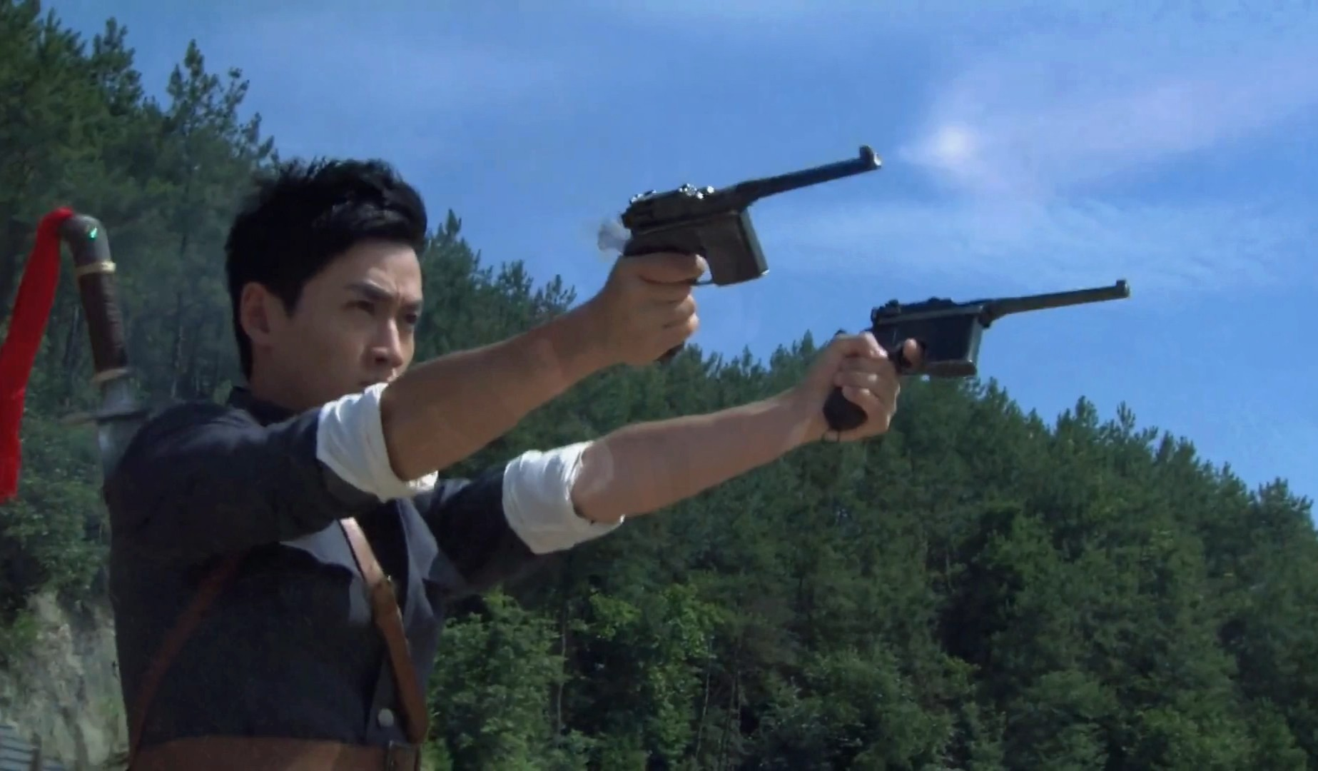 战地情天战火纷飞时代的爱情既珍贵又悲壮情义两难全