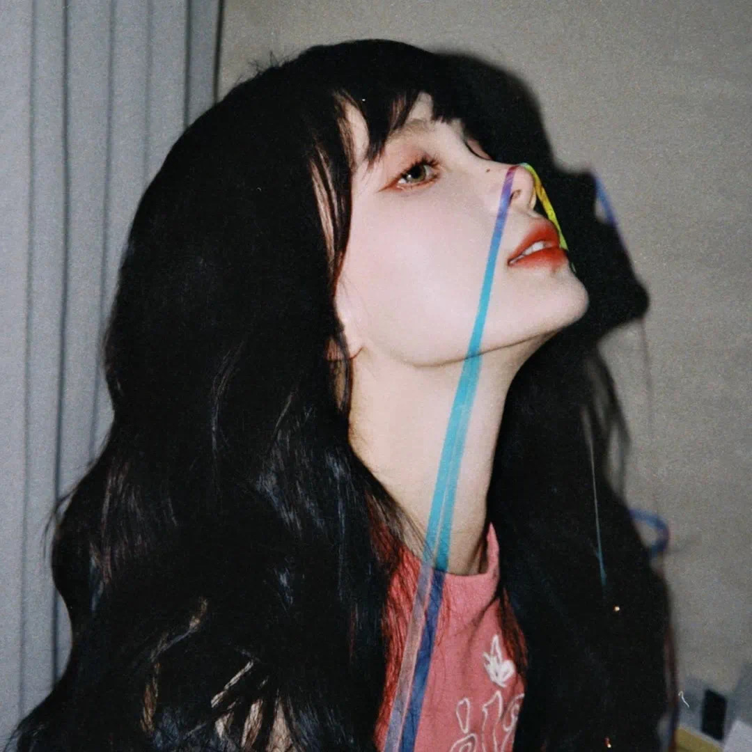 有哪些性冷淡风或清冷风的头像? - 知乎