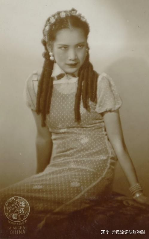 现在的民国风洋装都是什么样的?继承了哪些民国时期洋装的风格?