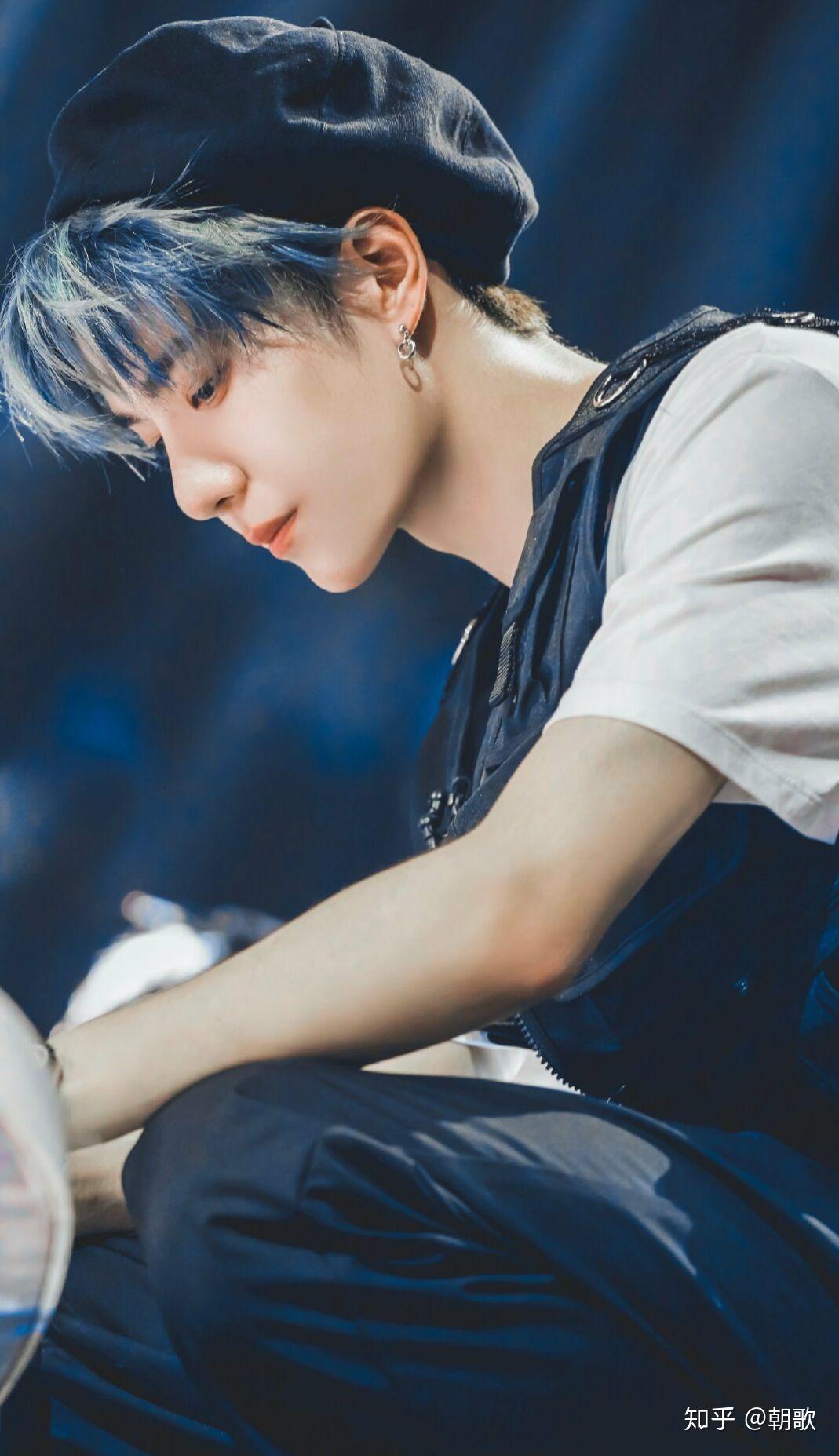 王一博绝美侧颜姐妹们求图