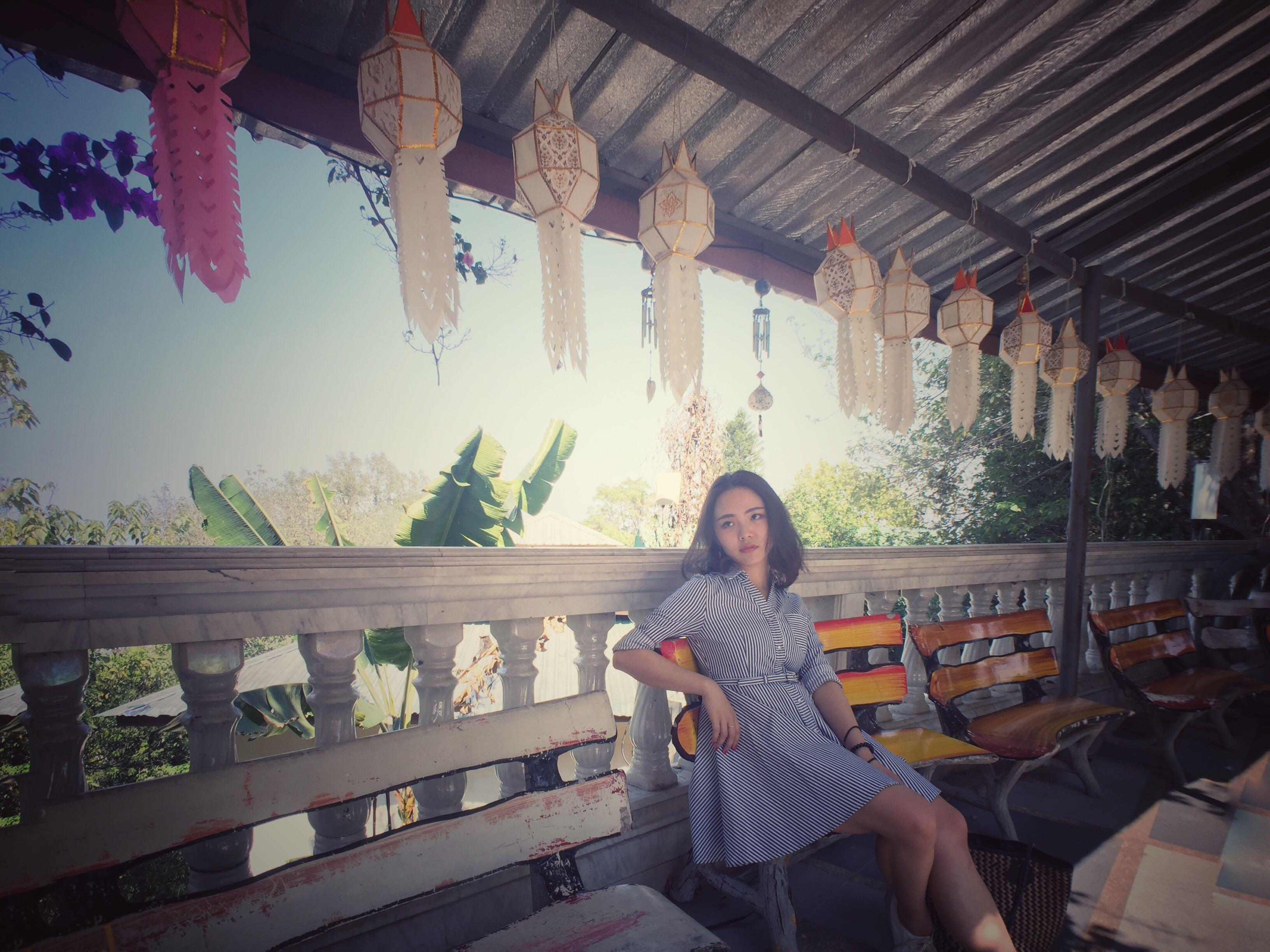 一个人旅行应该怎样自拍?