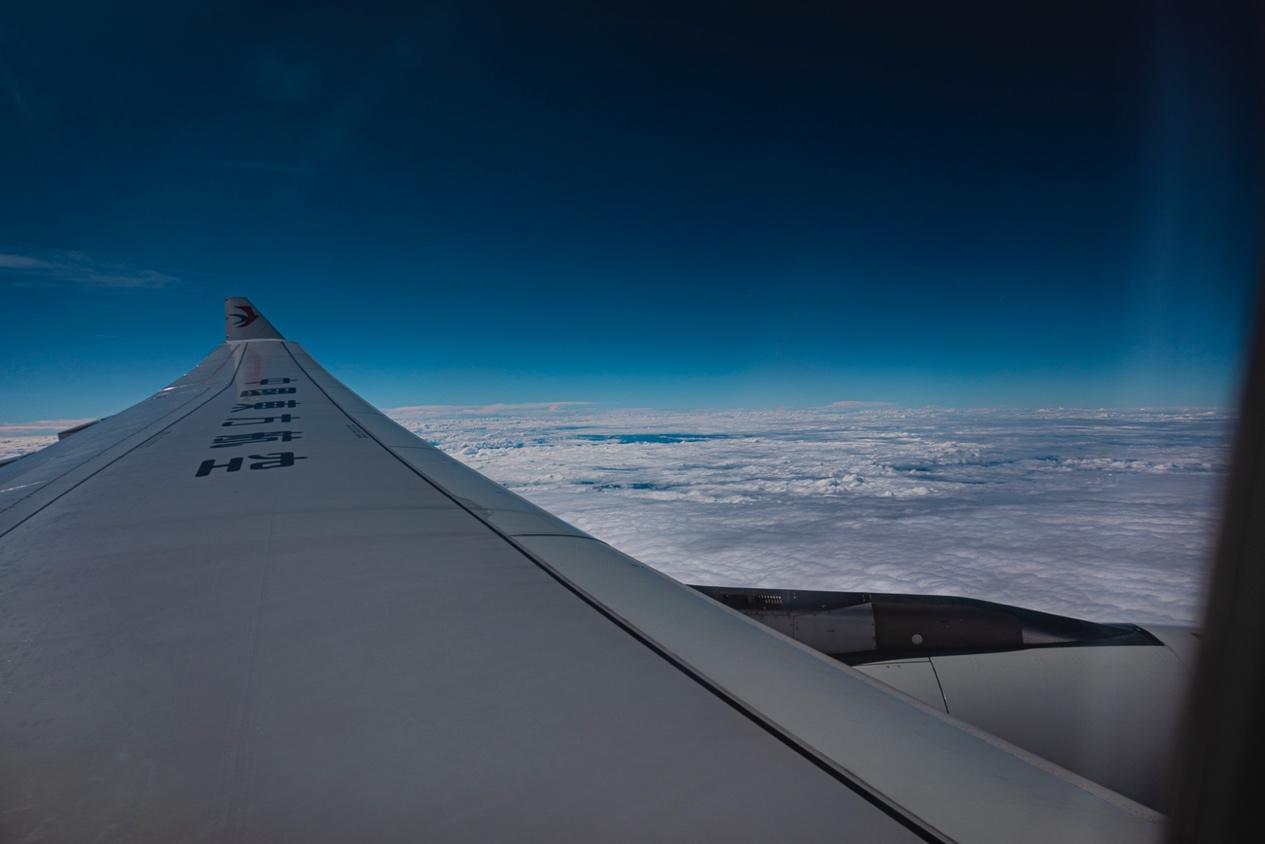 坐飞机哪个位置风景比较好呢