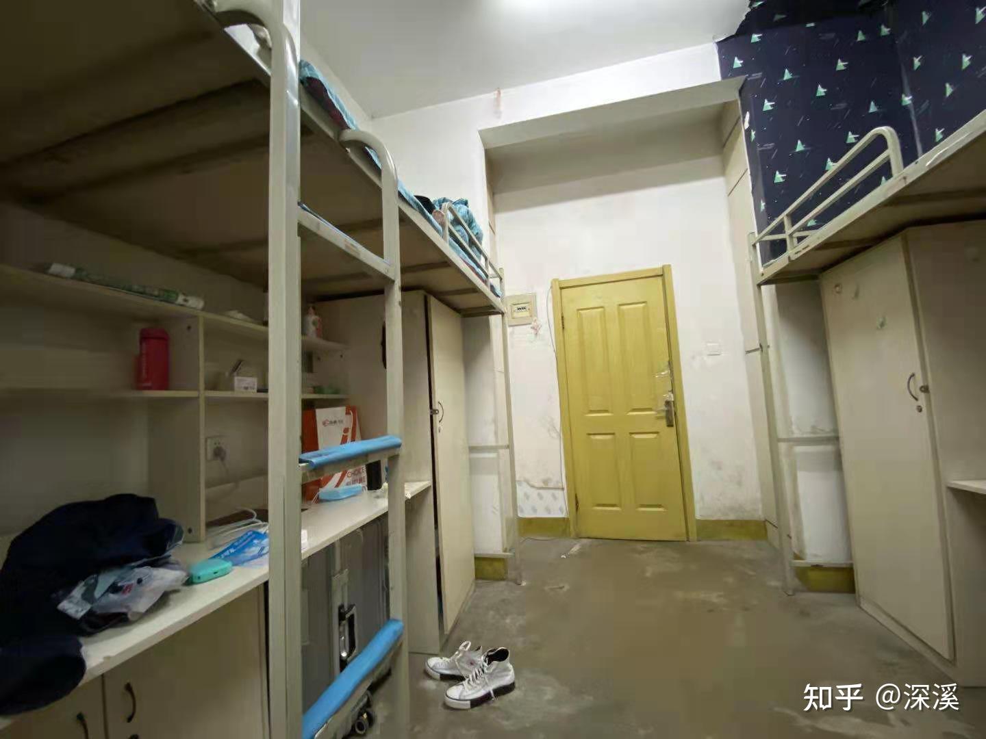 蹲一个辽宁大学的学长学姐问一下,辽宁大学新校区宿舍还是水泥地吗