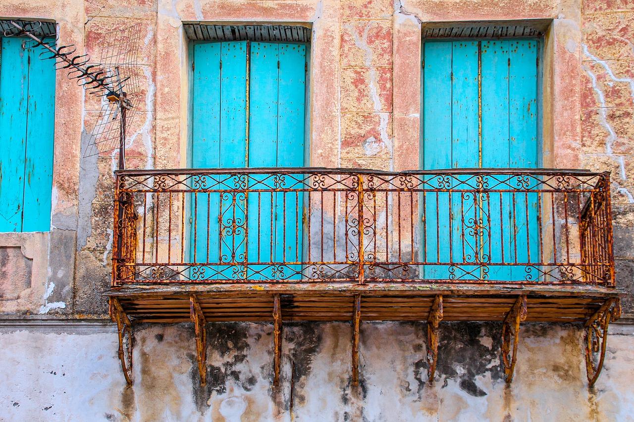 4. 防盗窗间距要求