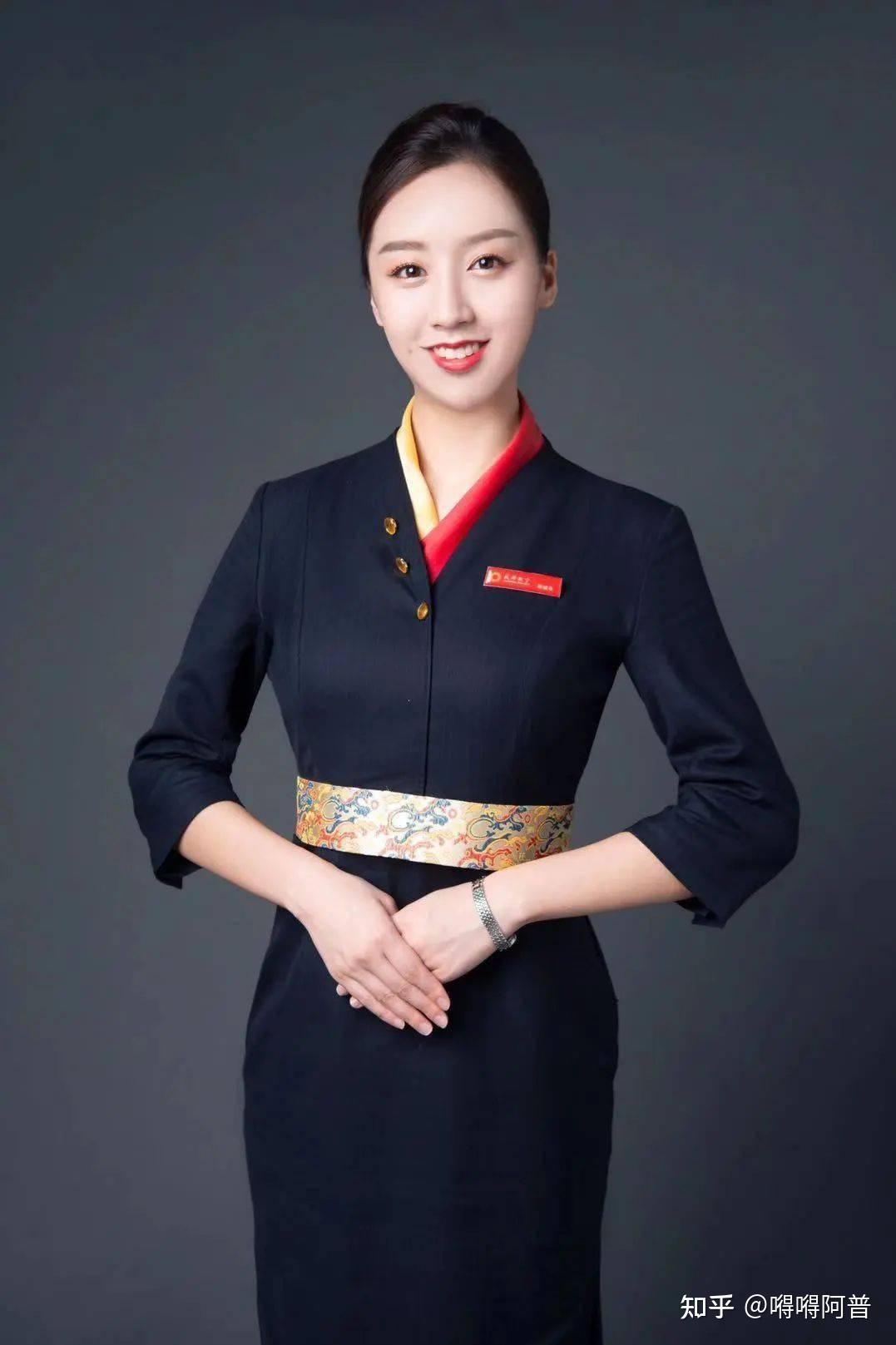 国内哪个航空公司空姐最漂亮?哪家的空姐制服最好看?