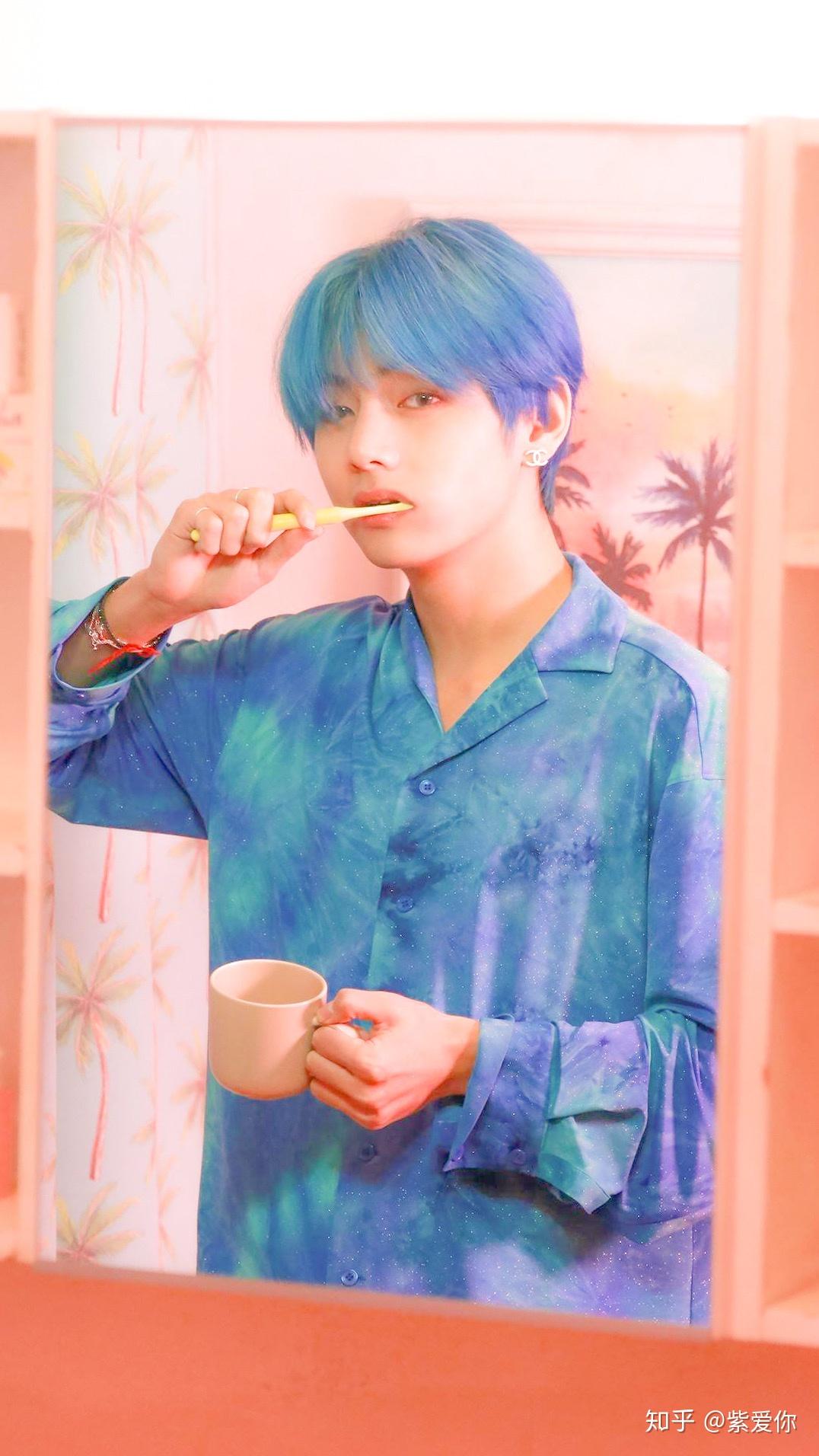 有没有金泰亨boy with luv的壁纸? - 知乎