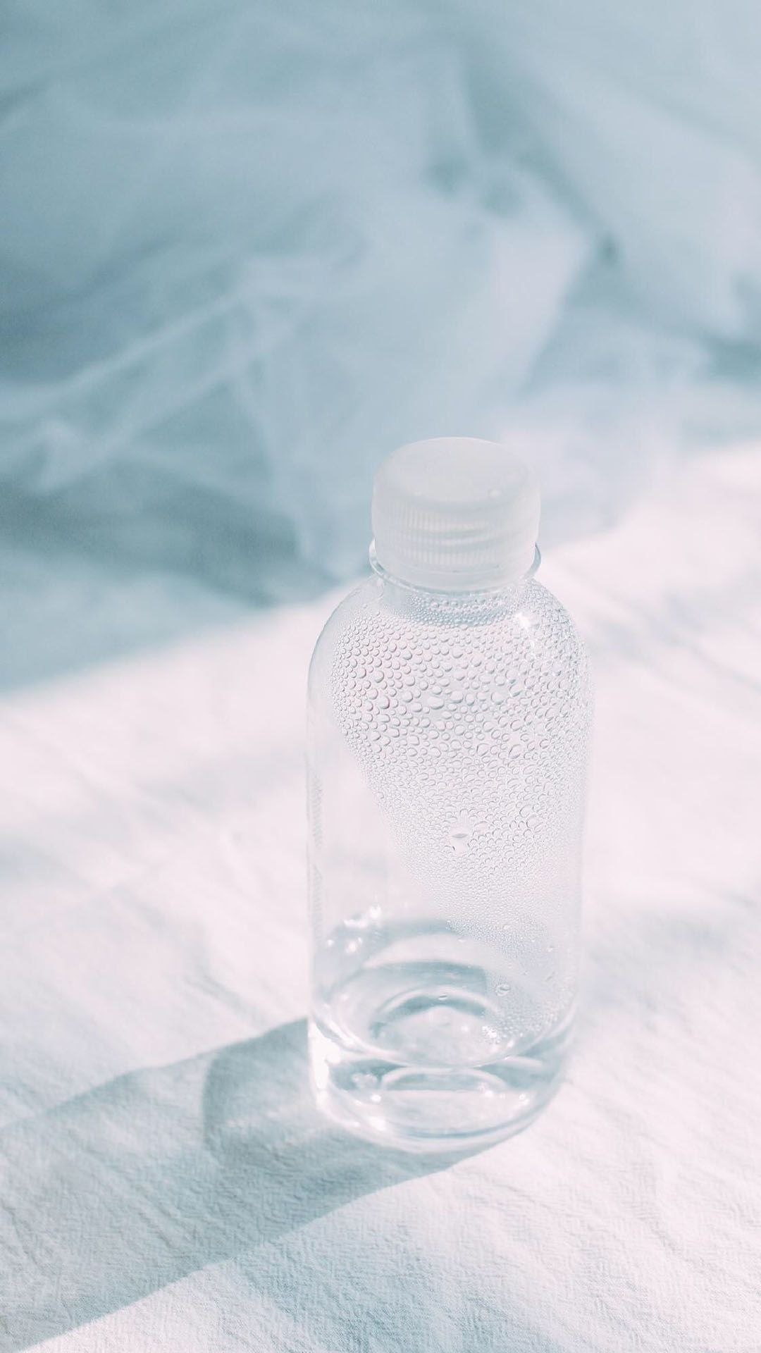 大家有没有可以和微信白色聊天框融为一体的背景图