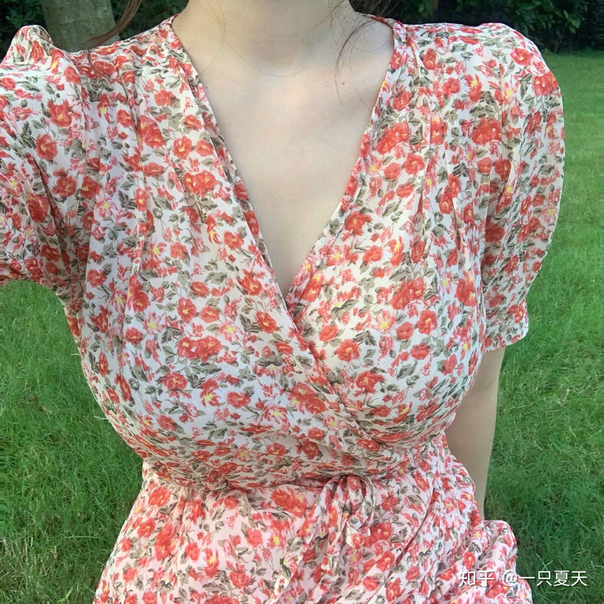 真的会有胸部发育过猛的女学生吗