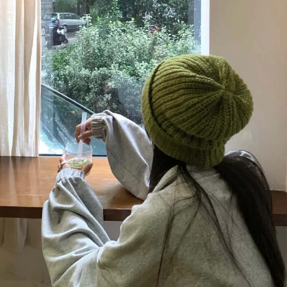 有什么好看,又比较低调的女生头像. - 知乎