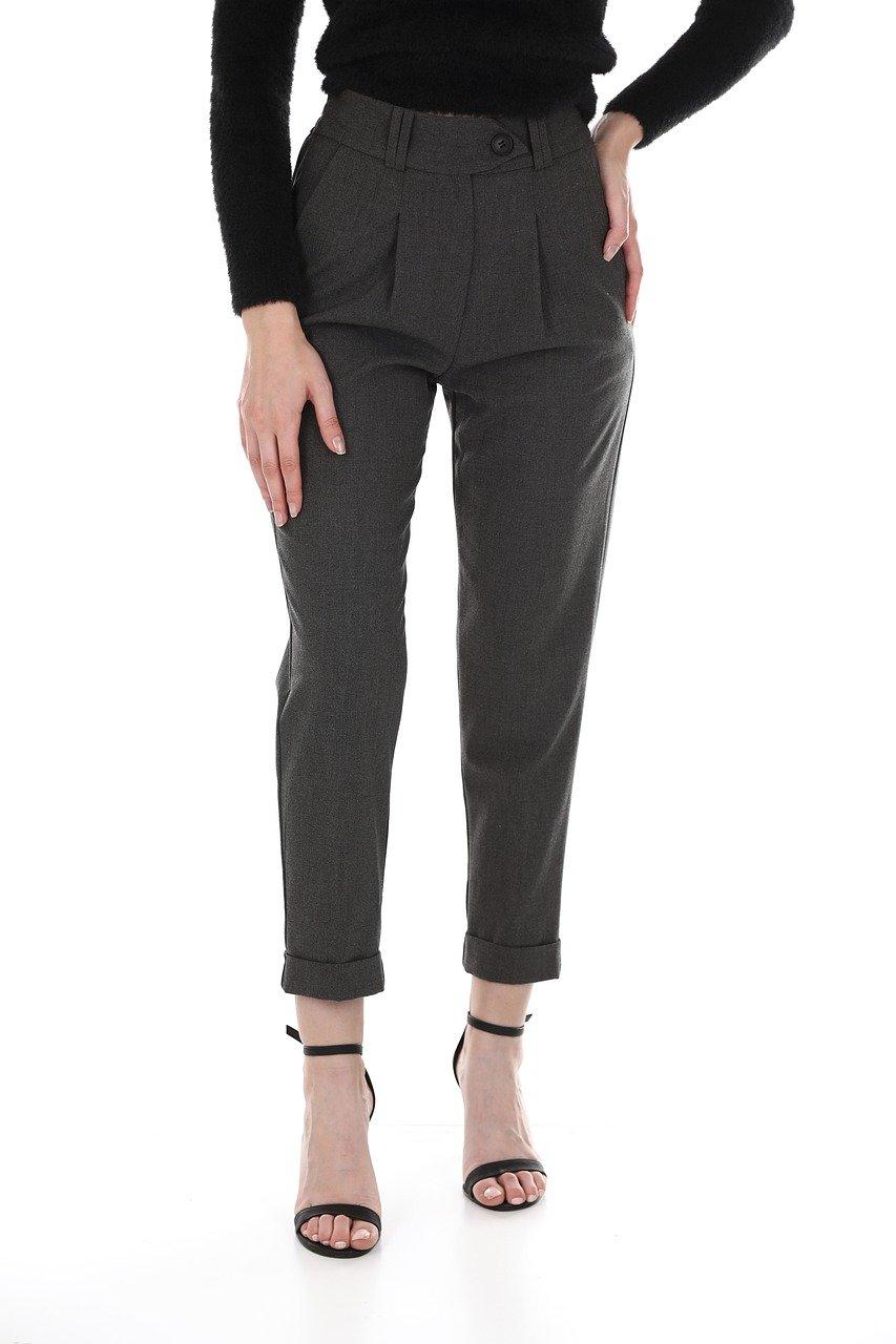 运动裤穿什么上衣