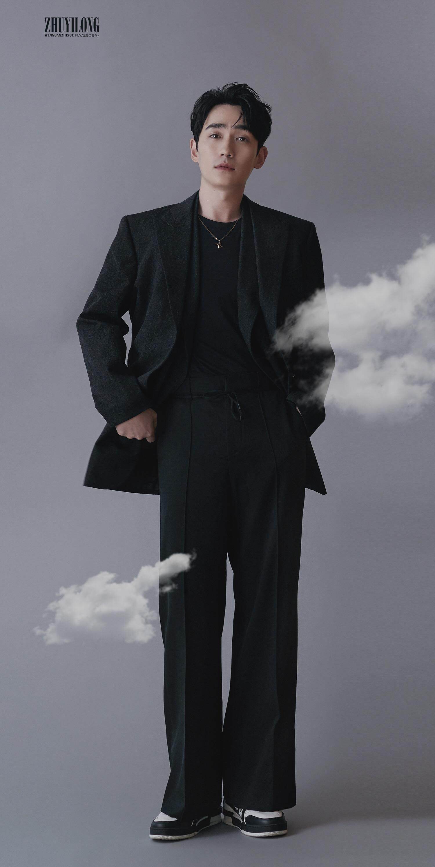 有没有集美分享朱一龙的全身照的图片? - 知乎