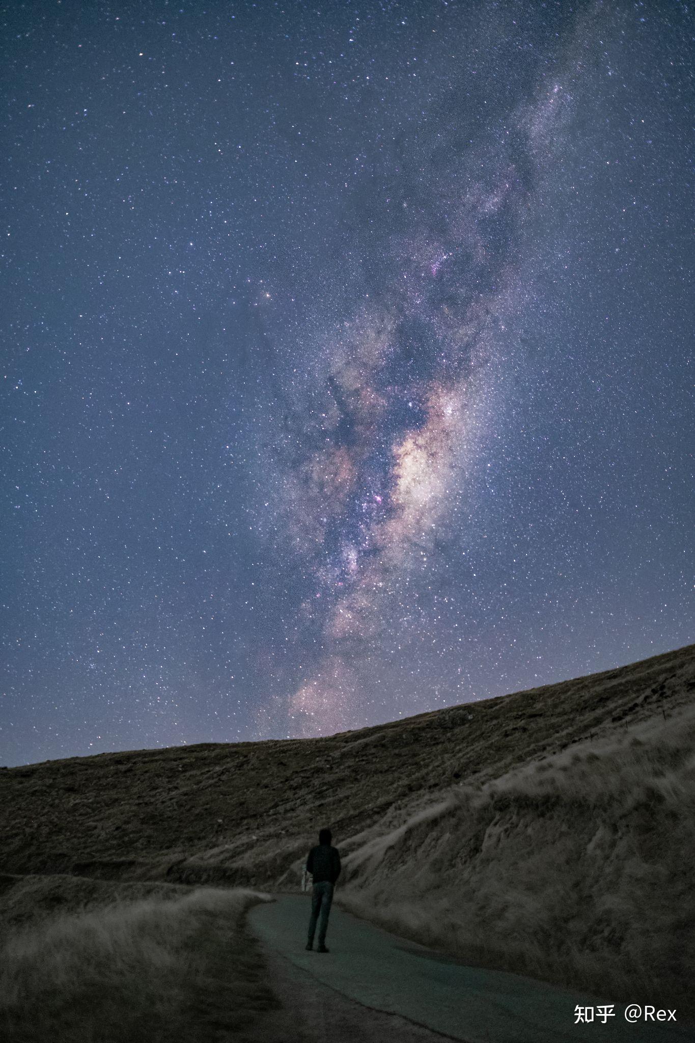 富士机身拍星空适马1614和唯卓仕1314选哪个