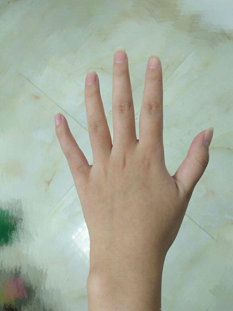 女生手很大是什么样的体验?不是夸张,是真实的较男生来讲.