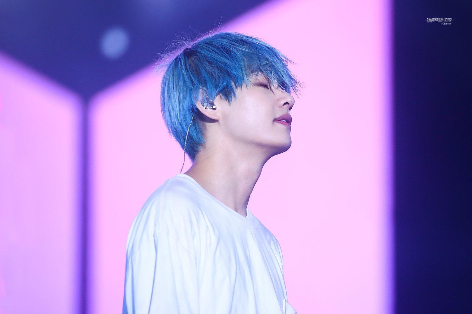 有蓝发金泰亨的照片吗? - 知乎