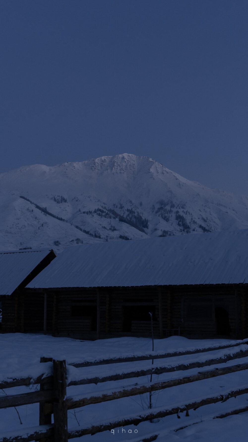 有没有深蓝色的壁纸呀?复古or动漫的都可以! - 知乎