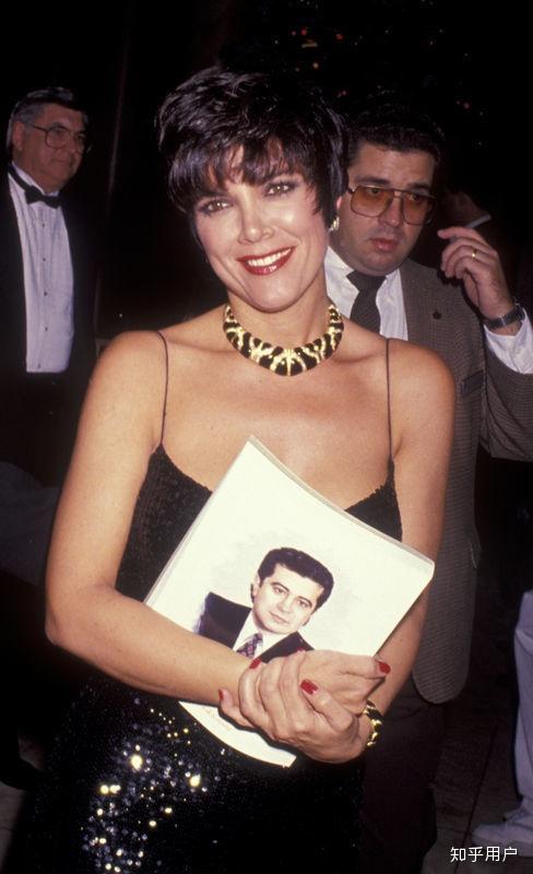 如何评价卡戴珊家族掌门人克里斯詹娜krisjenner