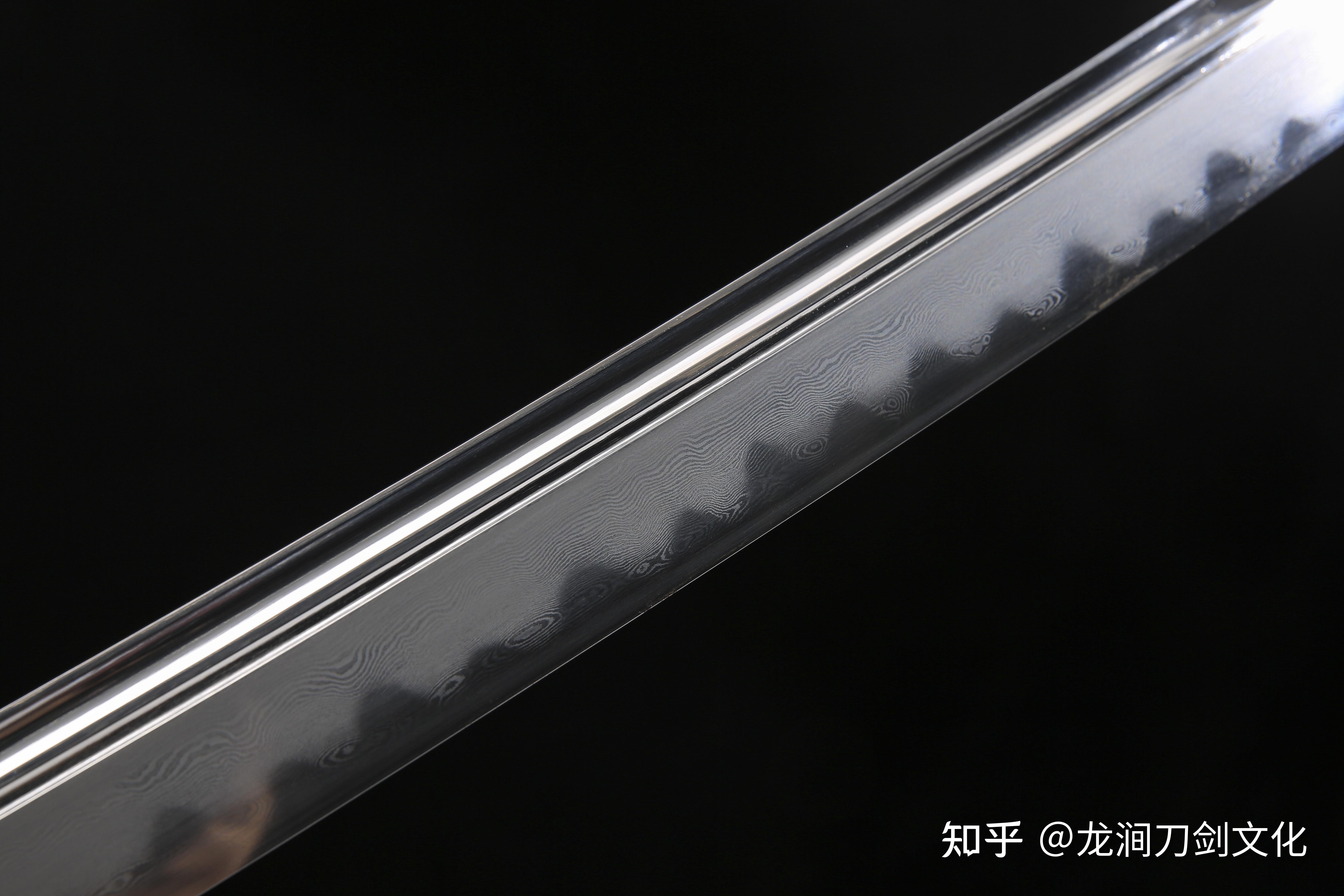 这把龙泉宝刀的钢是毛铁草钢吗? - 知乎
