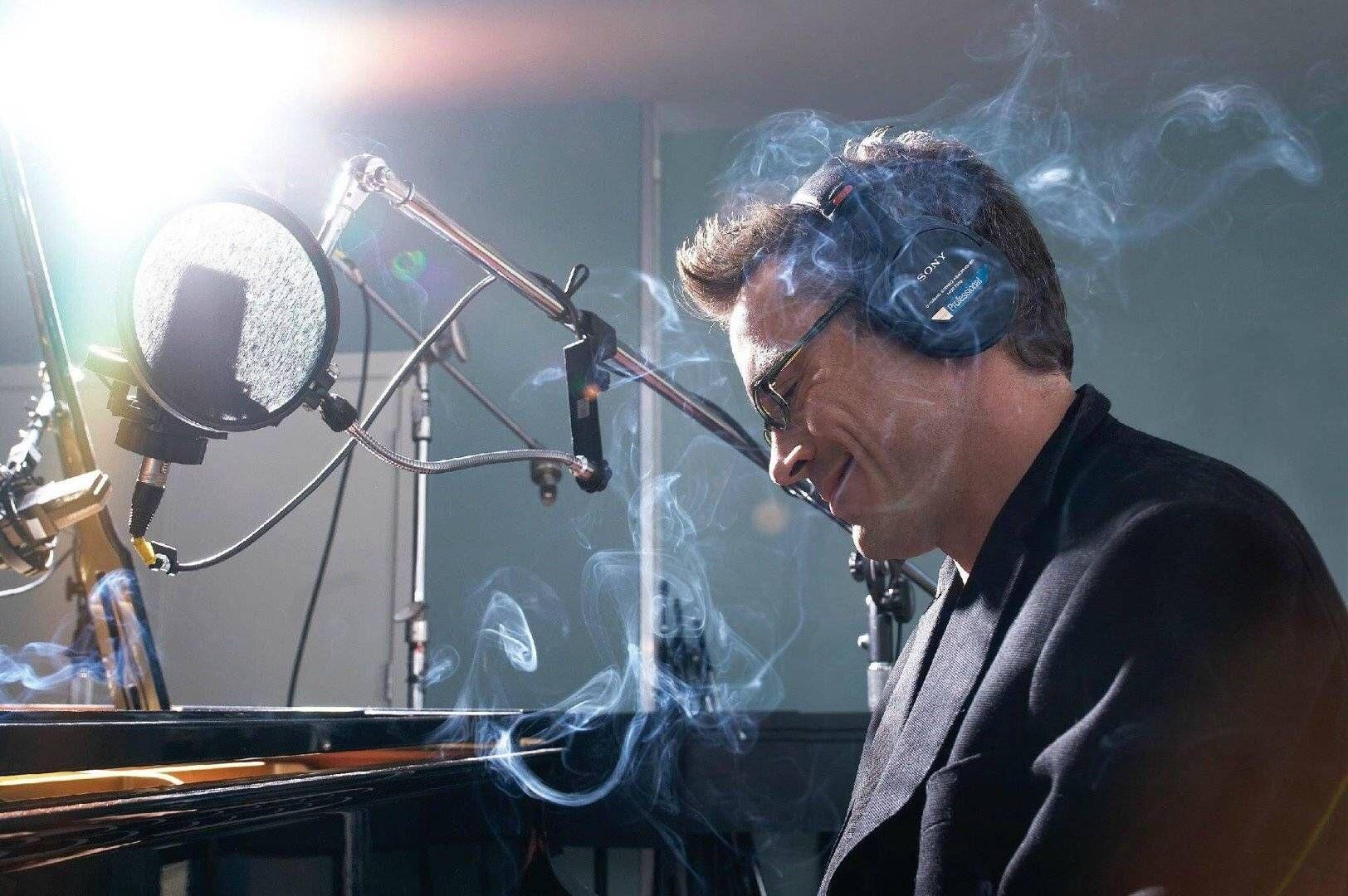 你有小罗伯特唐尼照片吗,超级好看的那种? - 知乎