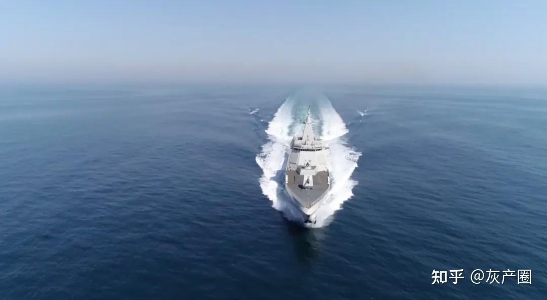 万吨大驱「延安舰」直面外舰挑衅,逼停对方保卫航母,释放了哪些信号?
