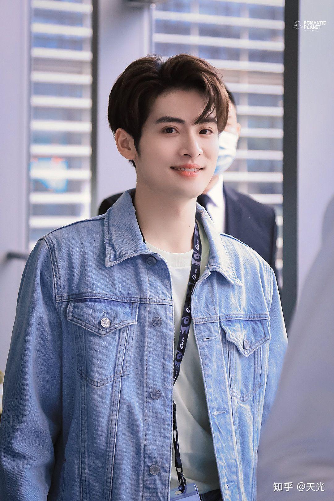 如何评价into1力丸下岛后的颜值