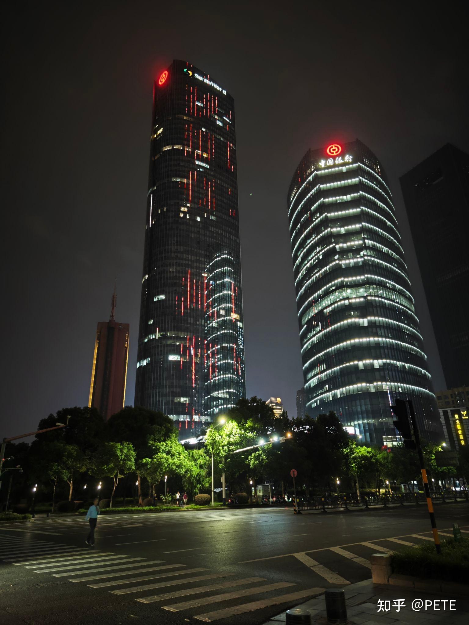 武汉最大最好逛的商场在哪里? - 知乎