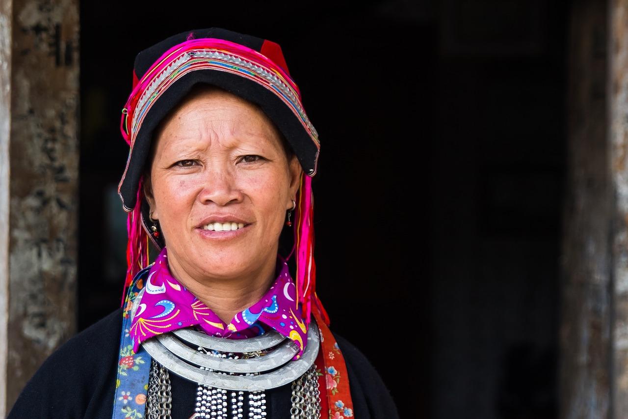 56个民族都住什么房