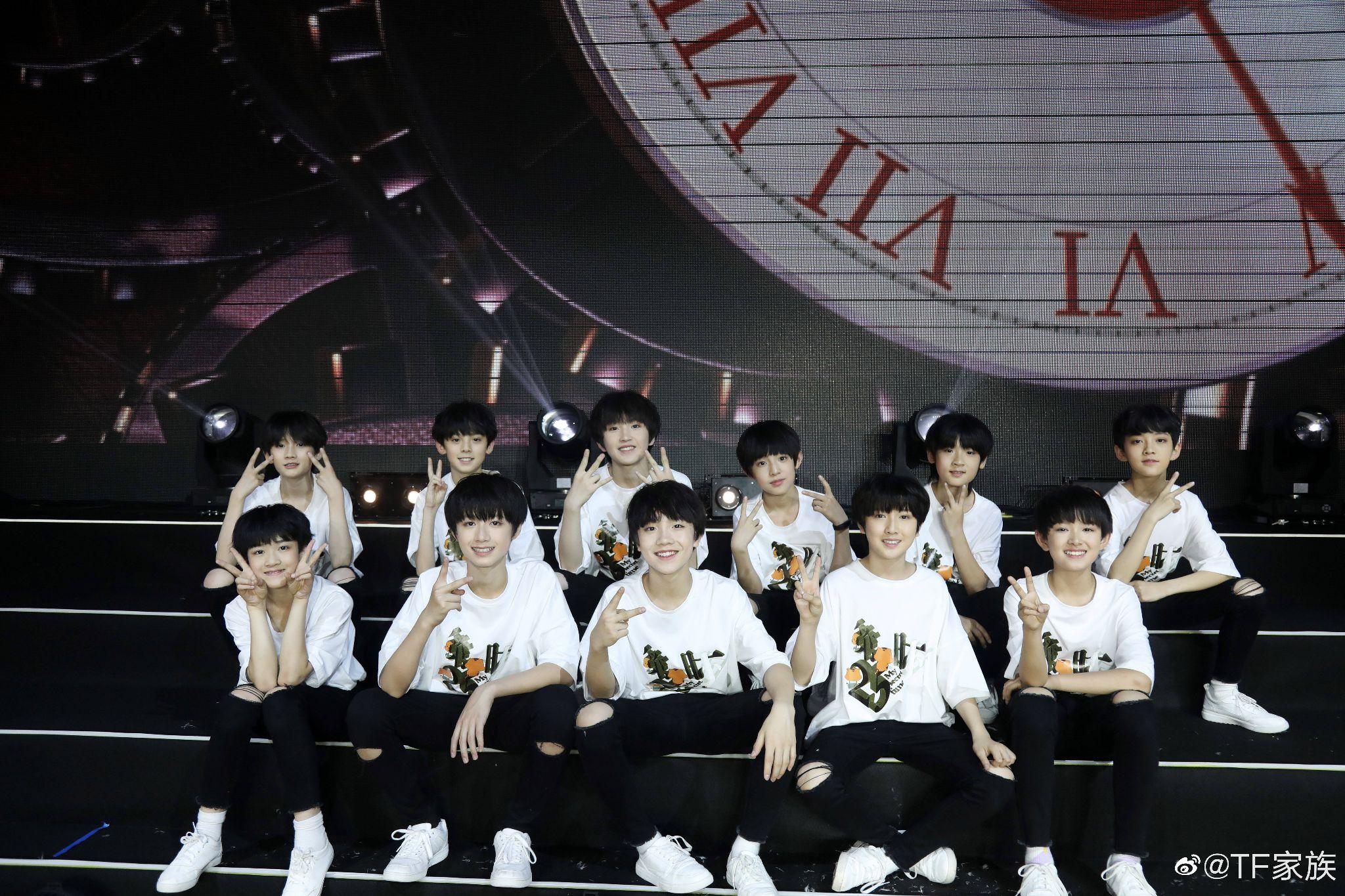 昨晚看了tf家族三代的舞台真的太棒了有点想上楼了之前算有好感的路人