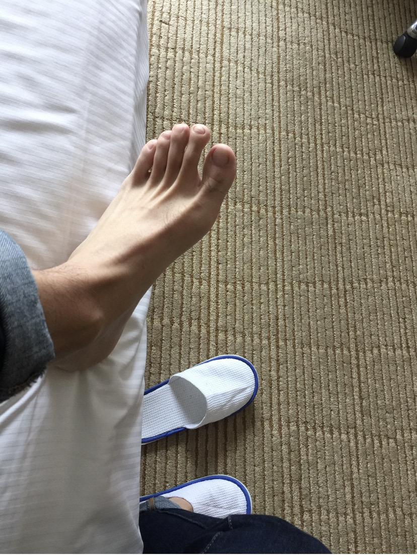 男孩子有一双好看的脚是一种什么样的体验