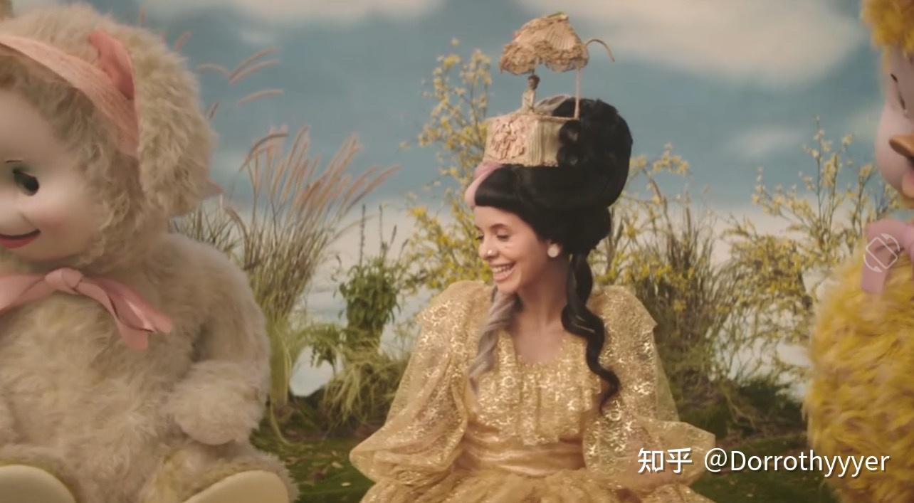 melaniemartinezmadhattermv内容含义是