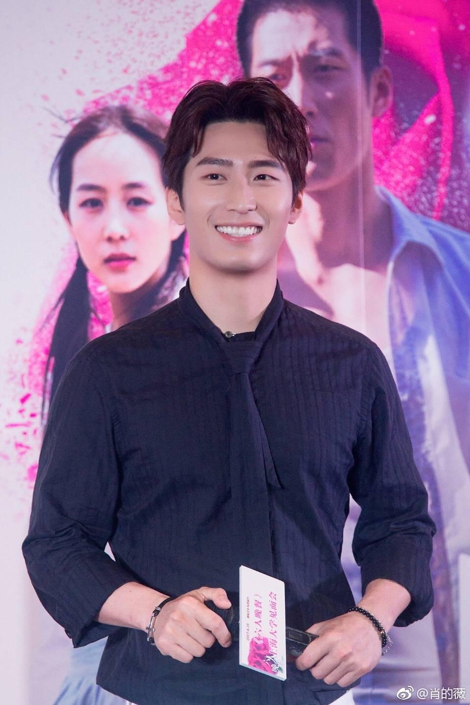 窦骁的美图或搞怪图有哪些?-窦骁帅照