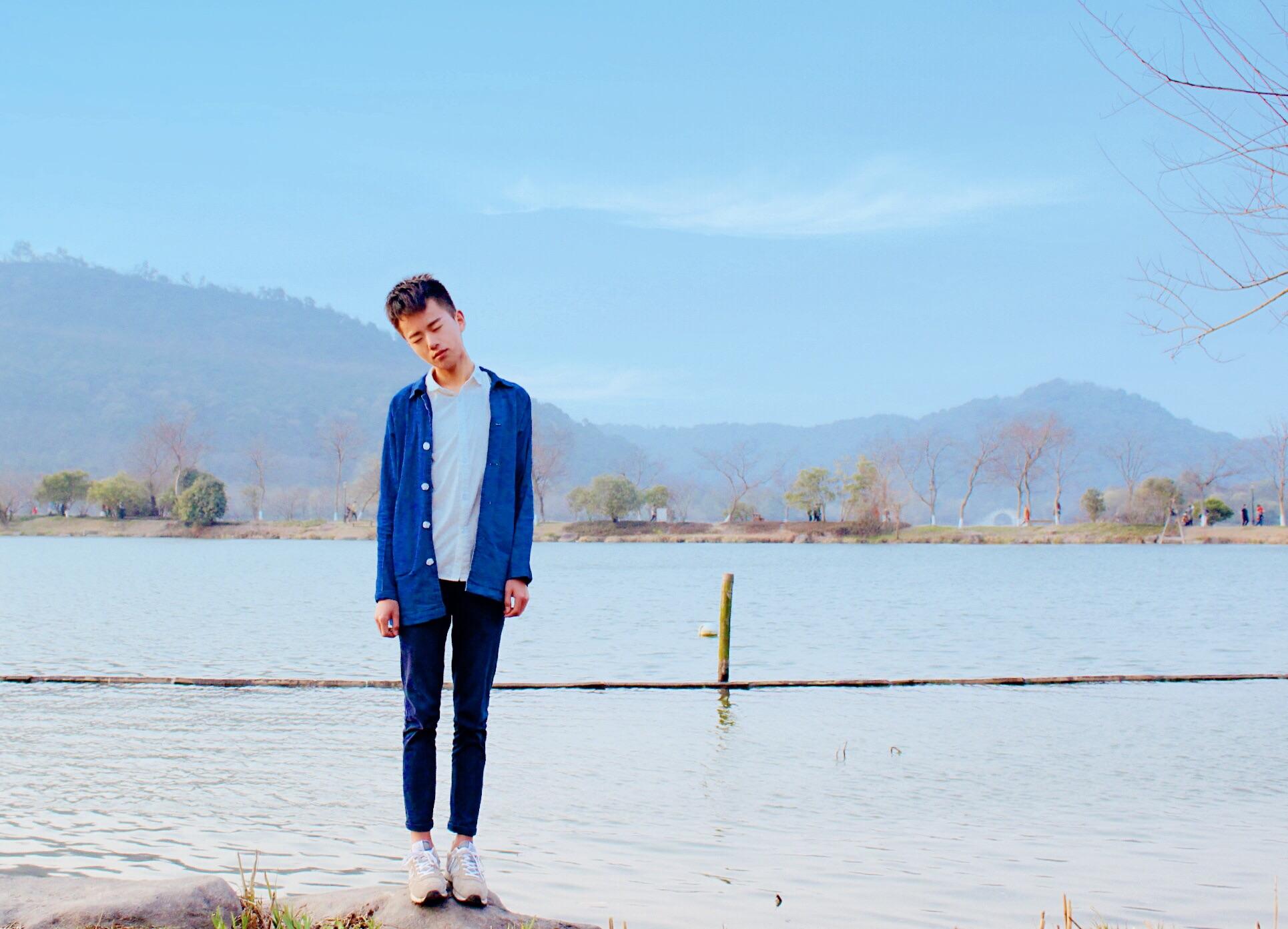 年轻男生怎样打扮才能具有少年感