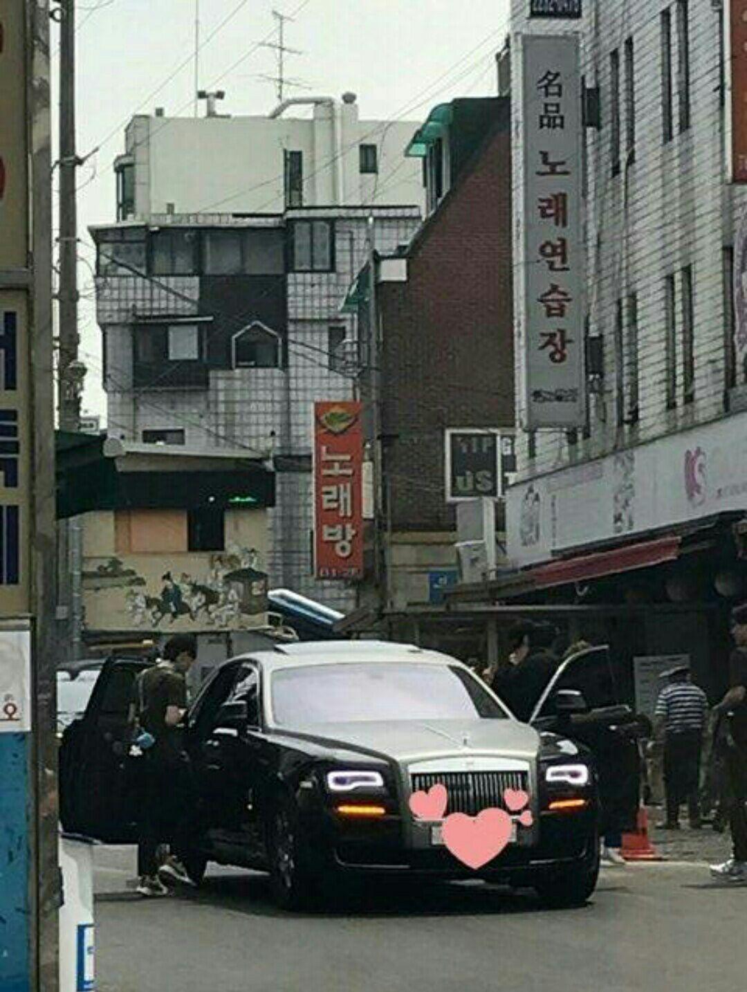 权志龙那个劳斯莱斯是那个款