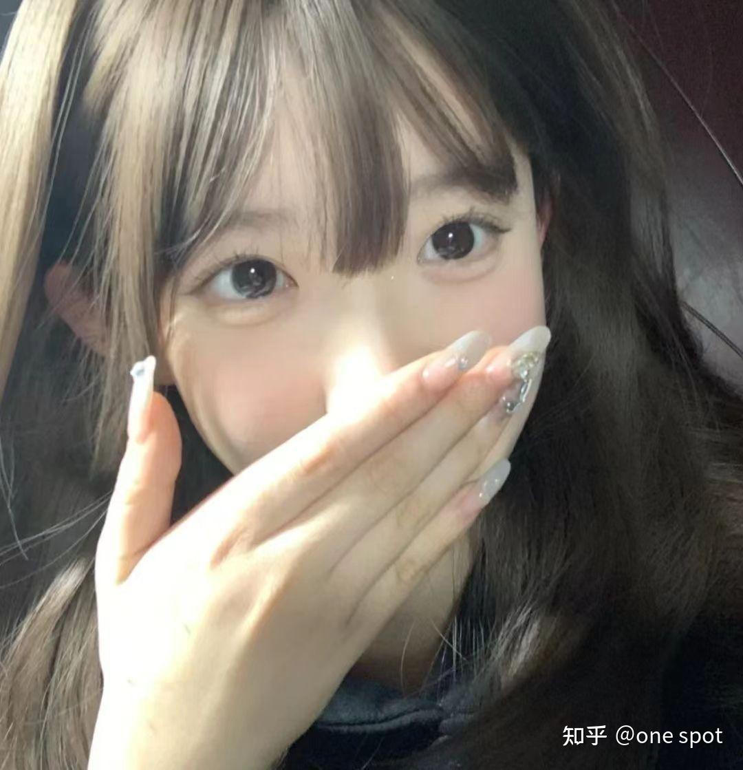 有哪些可爱的女生头像呢,最好是不换那种?