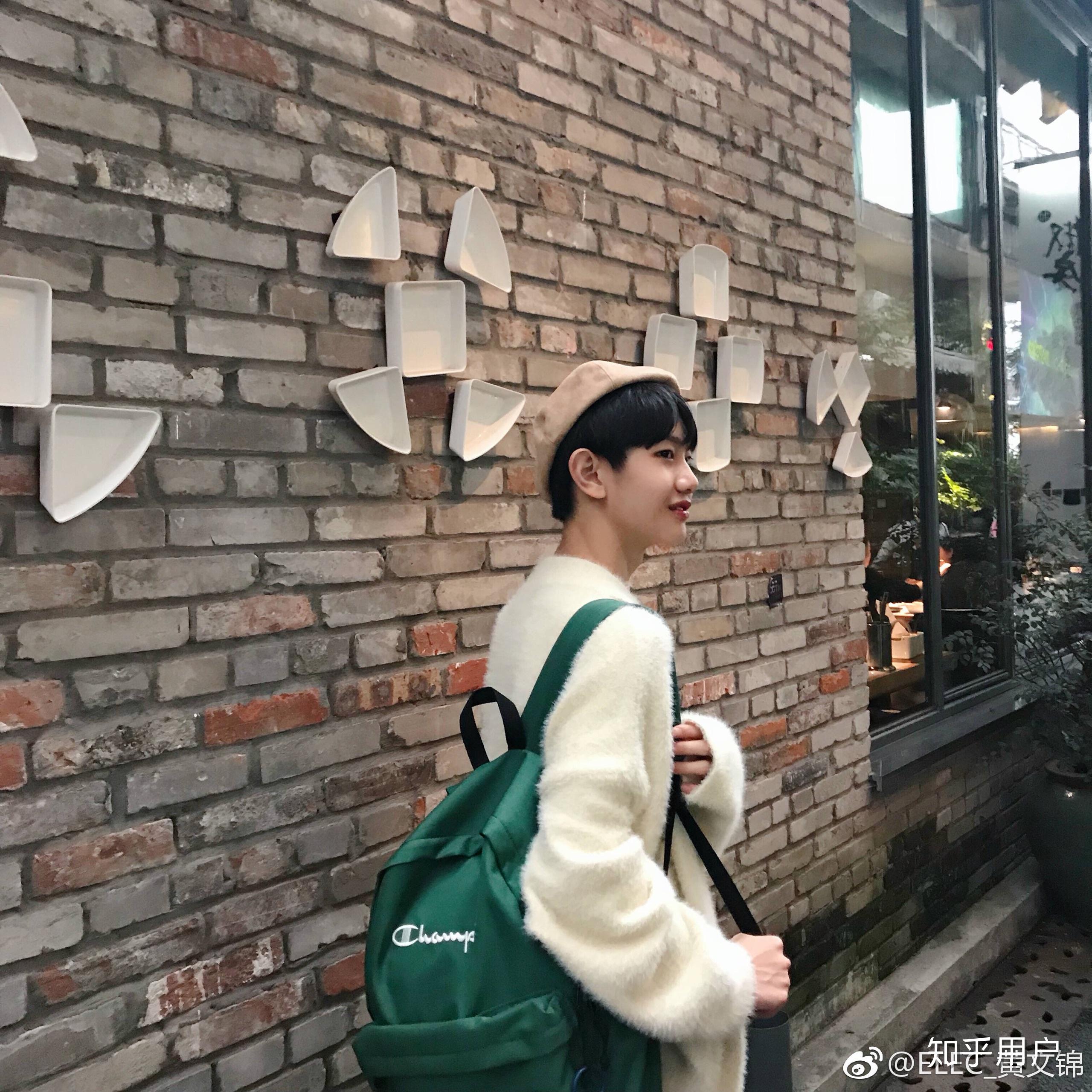 首页最近转发(黄文锦)比较多,求安利.