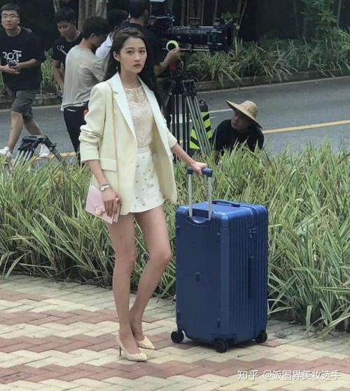 如何评价关晓彤在二十不惑中的颜值