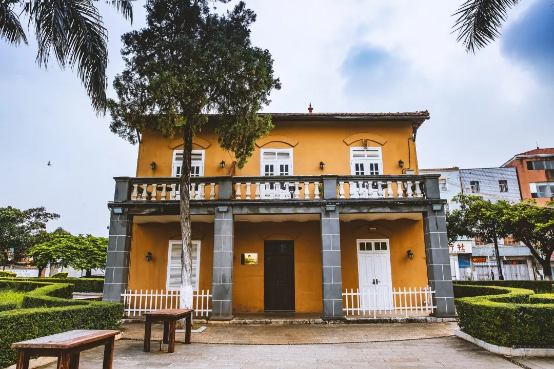 中国哪条火车线路沿途的风景很宜人?