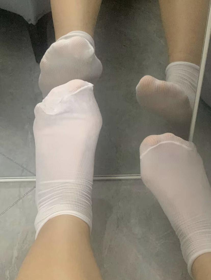 女生穿短白袜有多好看? - 知乎