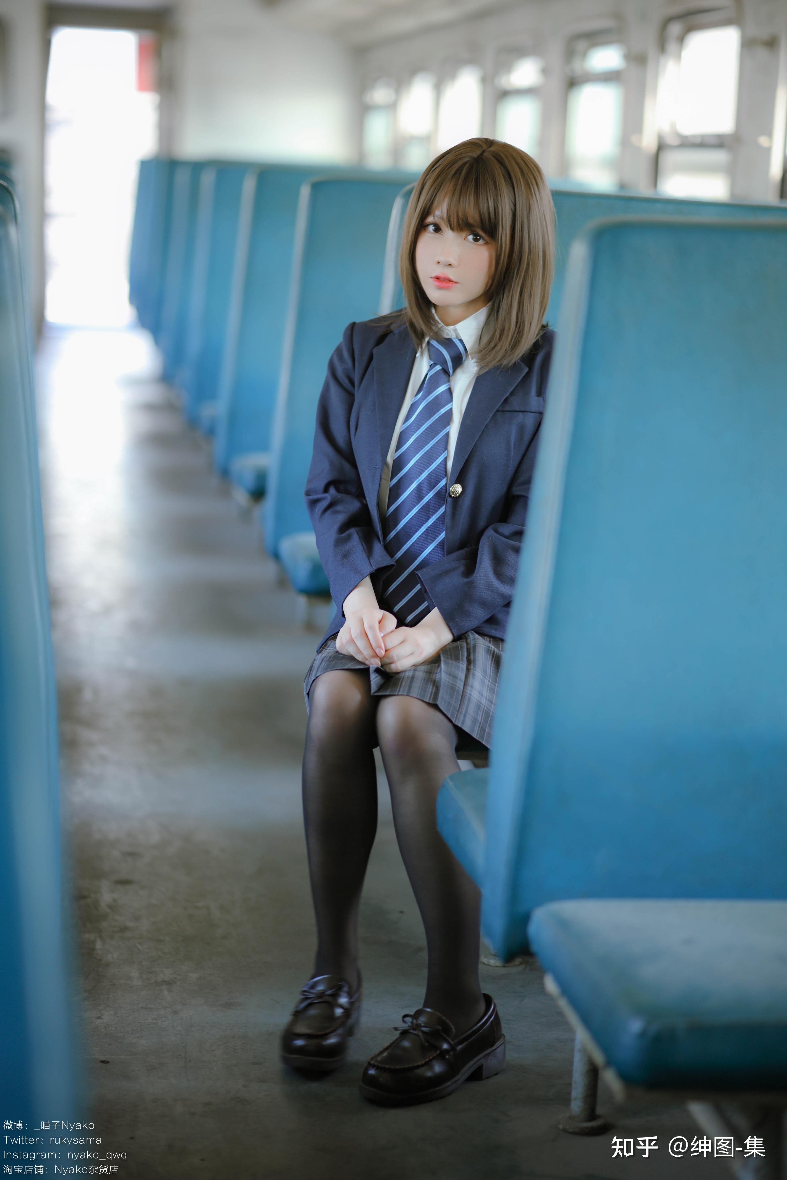 短发女生拍写真怎么摆姿势表情好看? - 知乎