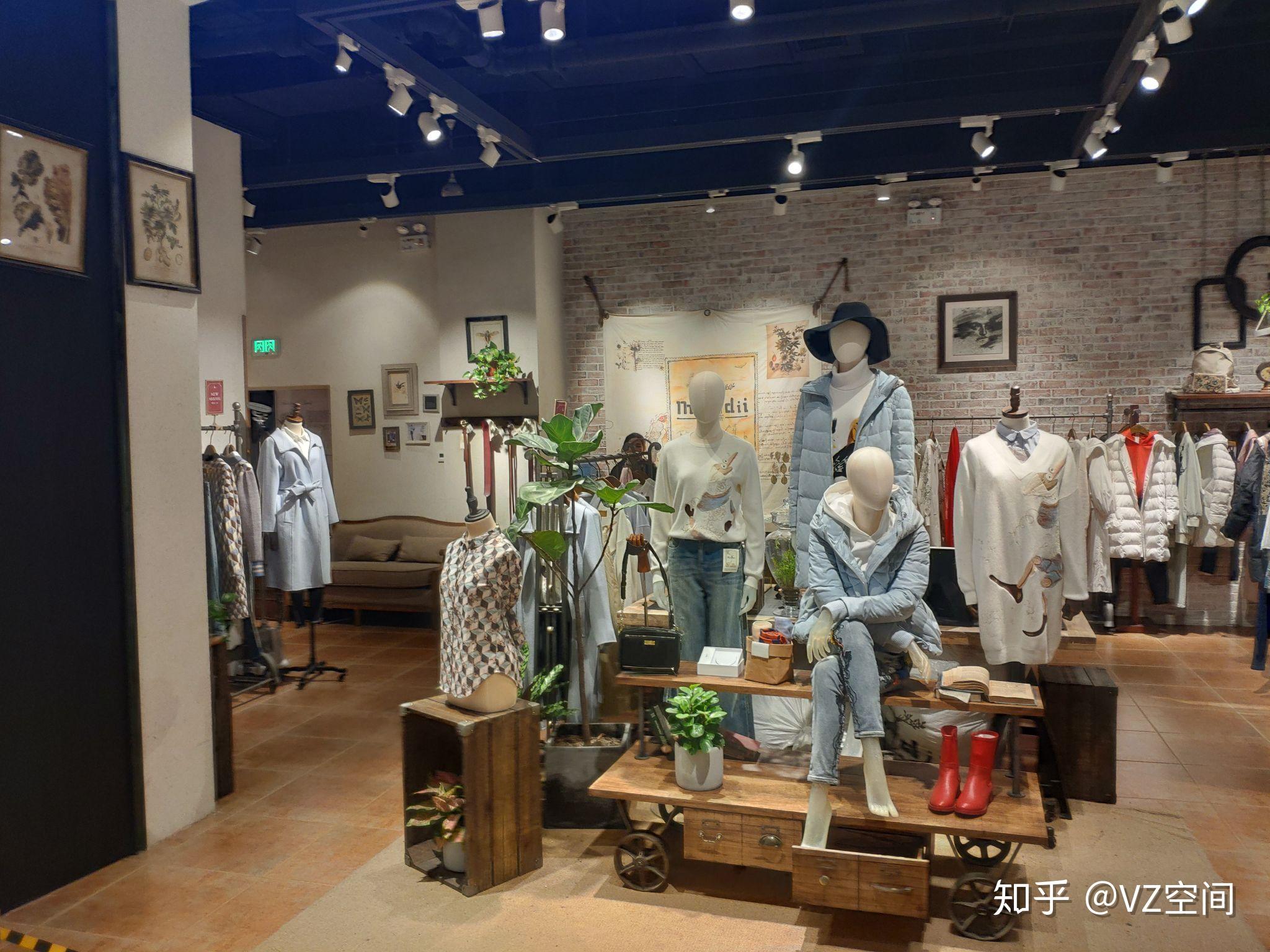 请服装陈列师或店铺设计师给点意见,感谢 ? - 知乎
